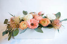 Load image into Gallery viewer, Designer&#39;s Choice Flowers